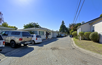 155 Dutton Ave in San Leandro, CA - Building Photo - Building Photo