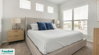 715 W Slaughter Ln in Austin, TX - Building Photo - Building Photo