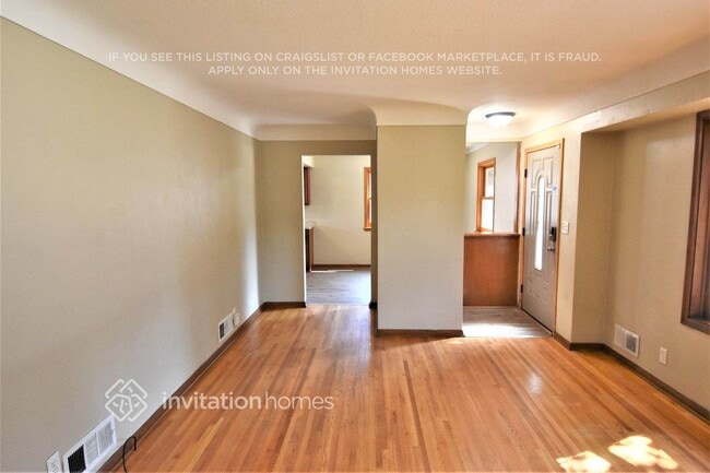 1345 9th Ave S in South St. Paul, MN - Building Photo - Building Photo