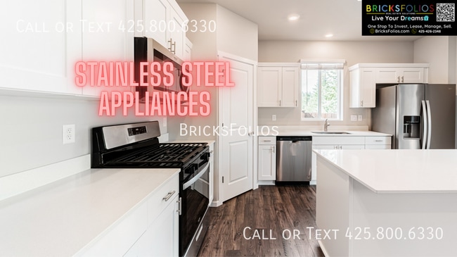 1419 SW Fielder Pl in Port Orchard, WA - Building Photo - Building Photo