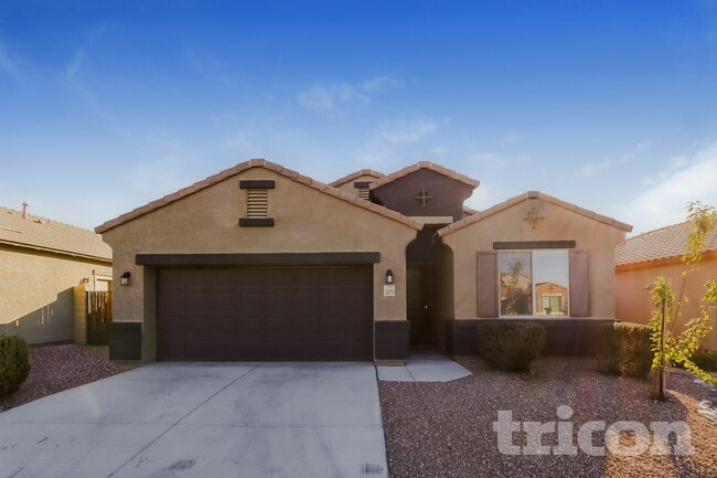 property at 2473 S 235th Dr