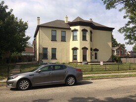 228 James St in Dayton, OH - Building Photo