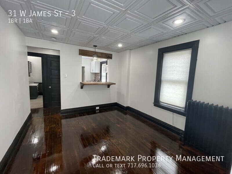 31 W James St in Lancaster, PA - Building Photo
