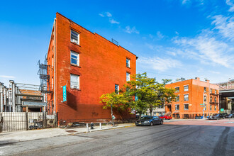 78 S 6th St in Brooklyn, NY - Foto de edificio - Building Photo