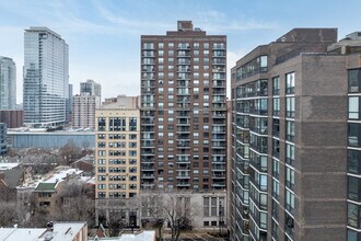 1250 N Dearborn St in Chicago, IL - Building Photo - Building Photo