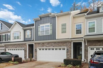 2707 Masonboro Ferry Dr in Apex, NC - Foto de edificio - Building Photo