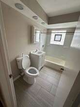 5607 St Charles Rd in Berkeley, IL - Building Photo - Building Photo