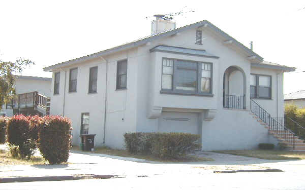 699-703 Sunset Blvd in Hayward, CA - Building Photo - Building Photo