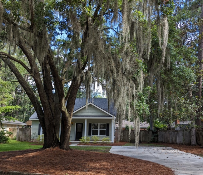 property at 218 Port Royal Dr
