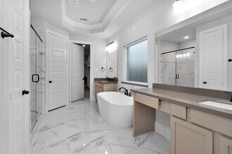 23703 Crossworth Dr in Roman Forest, TX - Building Photo - Building Photo