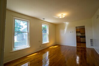 556 Columbus Ave in Syracuse, NY - Building Photo - Building Photo
