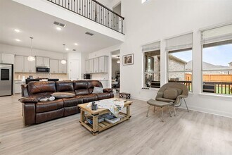 2901 Oak Chase Cv in Leander, TX - Building Photo - Building Photo