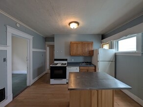 145 Merrimac St in Buffalo, NY - Building Photo - Building Photo