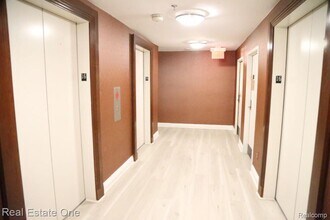 1001 W Jefferson Ave in Detroit, MI - Building Photo - Building Photo