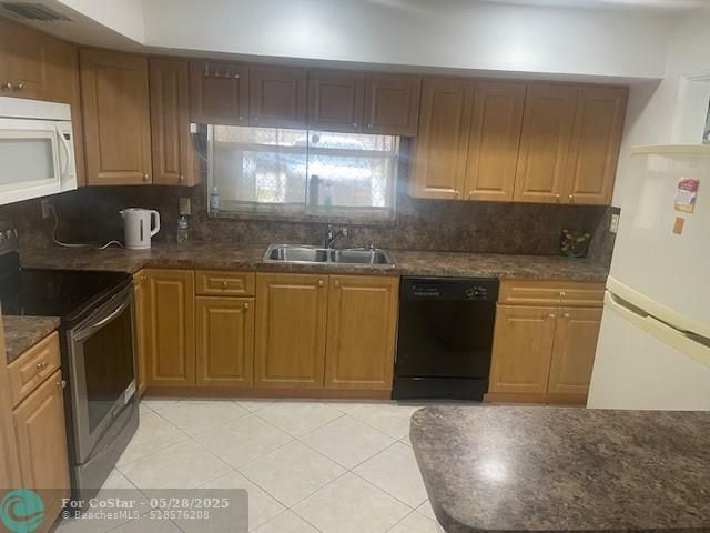 property at 660 Long Island Ave