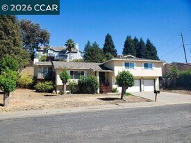 708 Court Ln in Concord, CA - Building Photo