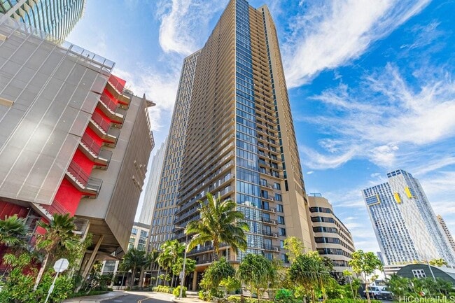 property at 987 Queen St