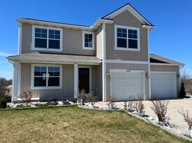 3865 Elm Ridge Dr in Holland, MI - Building Photo