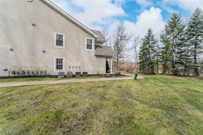 22586 Lenox Dr in Cleveland, OH - Building Photo - Building Photo