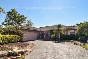 10048 NW 20th St in Coral Springs, FL - Building Photo