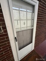 69 W Somerset St in Raritan, NJ - Building Photo