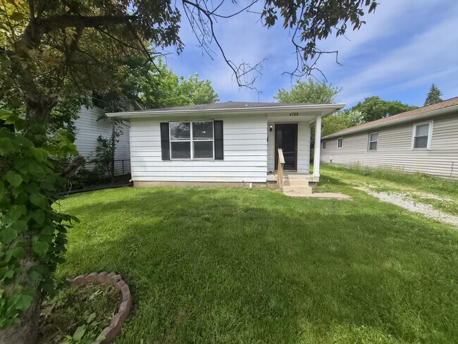 property at 4708 Payton Ave