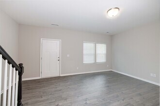 11040 Woodland Crk Wy in Charlotte, NC - Building Photo - Building Photo
