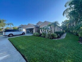 9986 Stockbridge Dr in Tampa, FL - Building Photo