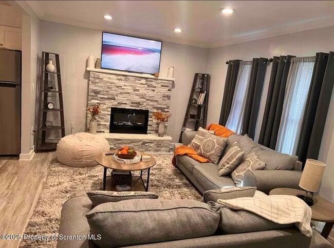 103 Orchard Ln in Tobyhanna, PA - Building Photo - Building Photo