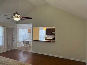 513 Gainey Dr in Oak Grove, KY - Building Photo - Building Photo