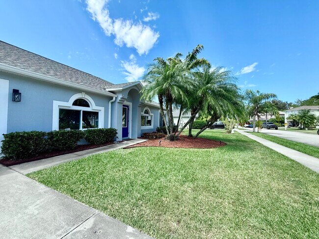 5230 Compass Pointe Cir in Vero Beach, FL - Foto de edificio - Building Photo