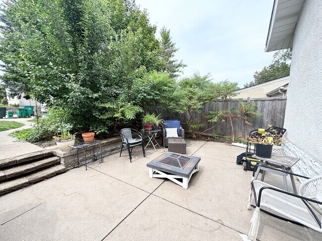 2904 Salem Ave in Minneapolis, MN - Building Photo - Building Photo