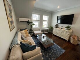 32 Hautevale St, Unit 2 in Boston, MA - Building Photo