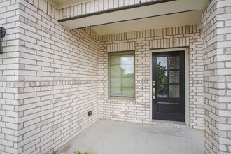 10614 Whitejacket in Conroe, TX - Building Photo - Building Photo