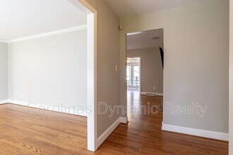 6618 Castlegate Dr in Charlotte, NC - Building Photo - Building Photo