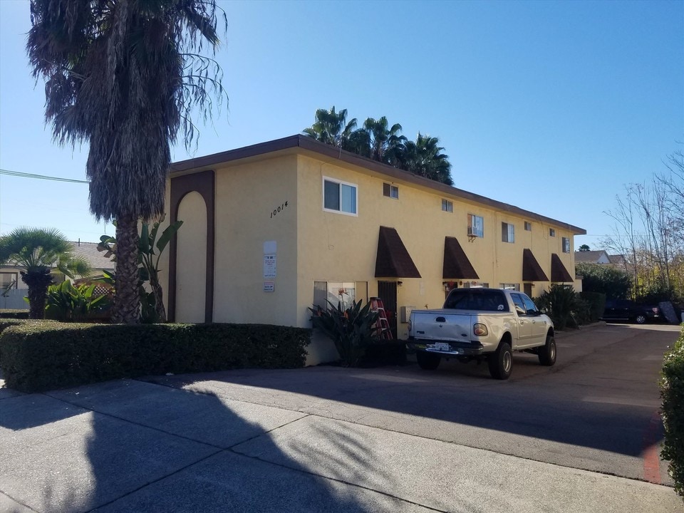 10014 River St in Lakeside, CA - Building Photo