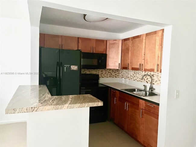 8 Suffolk F in Boca Raton, FL - Building Photo - Building Photo