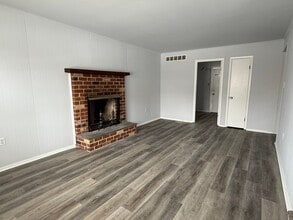 214 Jacqueline Dr in Boothwyn, PA - Building Photo - Building Photo