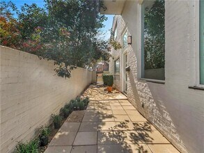 3700 W 6th St in Fort Worth, TX - Building Photo - Building Photo