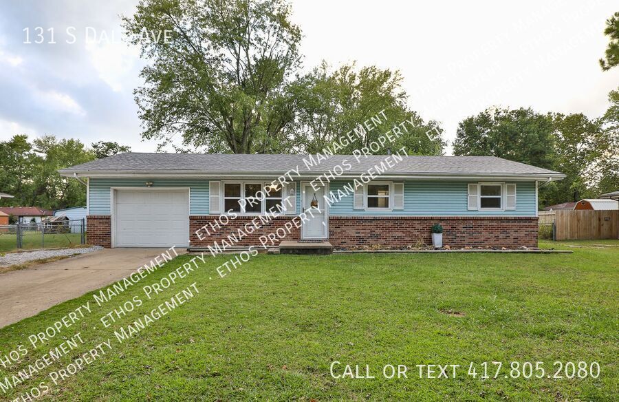 131 S Dale Ave in Republic, MO - Building Photo