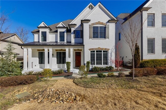 property at 261 Chastain Park Dr NE