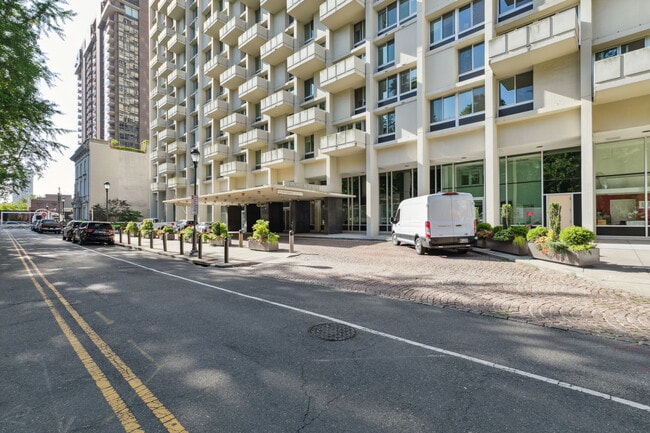 property at 604 S Washington Sq