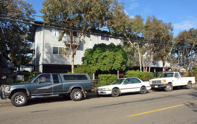 Portofino Riviera in San Rafael, CA - Foto de edificio - Building Photo