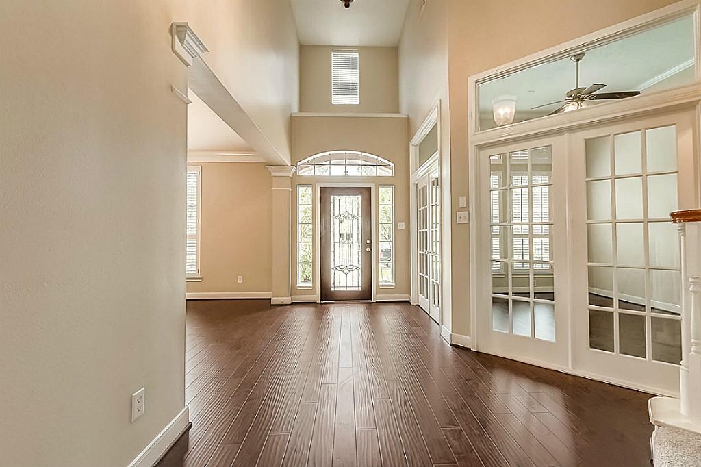 5715 Sapphire Vista Ln in Houston, TX - Building Photo