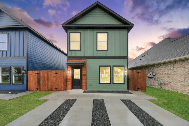 property at 3808 Hiford Dr