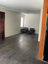 516 W Ave D in Kingsville, TX - Building Photo - Building Photo