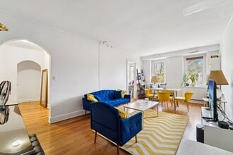 69 Harney Rd in Scarsdale, NY - Building Photo - Building Photo