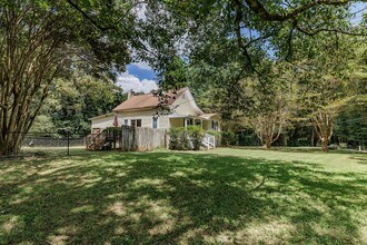 2121 Simonton Bridge Rd in Watkinsville, GA - Building Photo - Building Photo