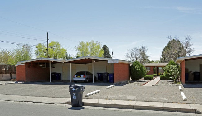 2632 Dakota St NE in Albuquerque, NM - Building Photo - Building Photo