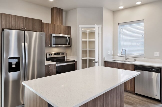 1809 Eastgate Loop in Ferndale, WA - Foto de edificio - Building Photo